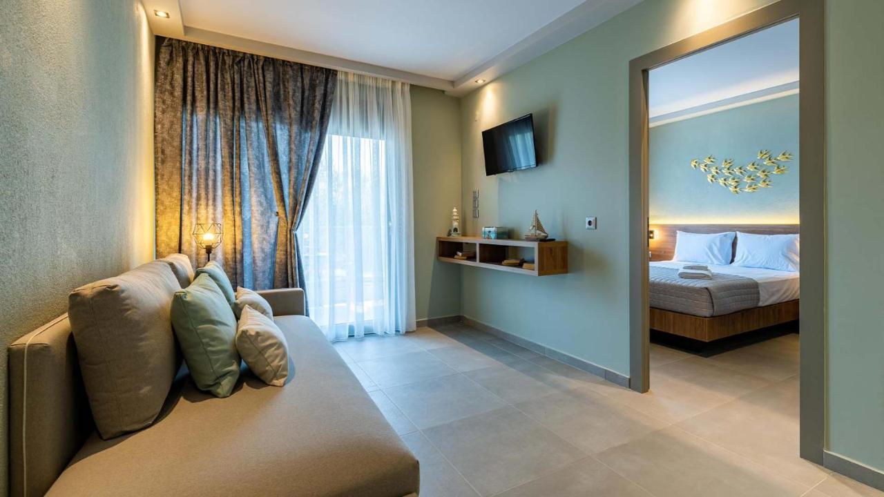 Estelle Family Luxury Apartments & Suites Gerakini Exterior foto